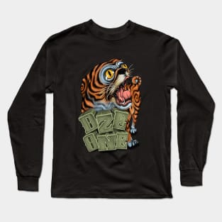 DZE tiger pug Long Sleeve T-Shirt